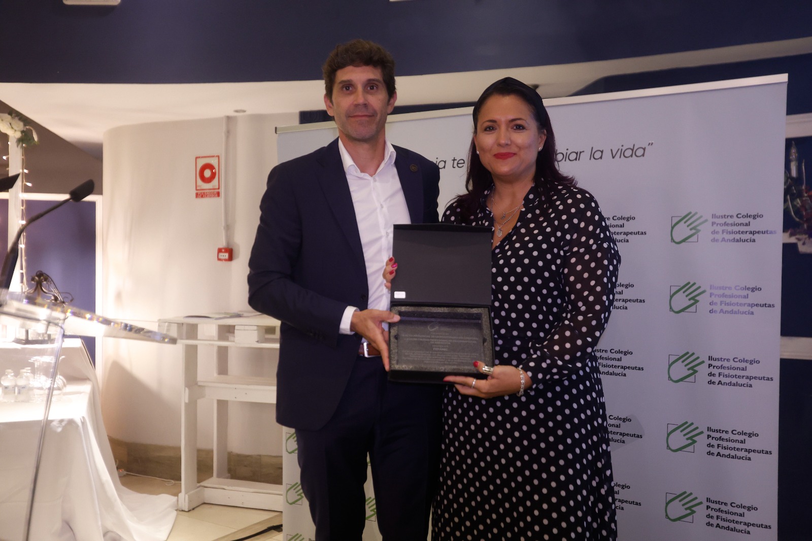 Fundación FEPAMIC recibe un reconocimiento por su compromiso con la fisioterapia cordobesa